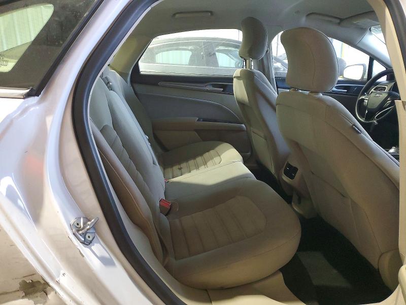 Photo 10 from auction – 2019 FORD FUSION with VIN 3FA6P0LU8KR220306