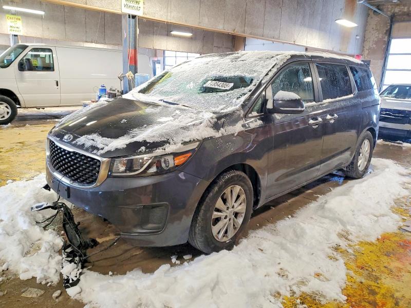 KIA SEDONA LX 2015 with VIN KNDMB5C11F6073476 - Photo from auction