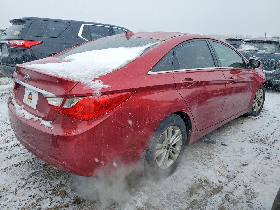 Photo 3 from auction – 2012 HYUNDAI SONATA GLS with VIN 5NPEB4AC6CH495862