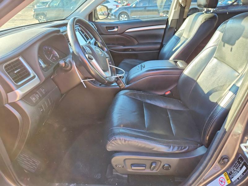 Foto 7 de la subasta – 2018 TOYOTA HIGHLANDER con VIN 5TDJZRFH6JS873665