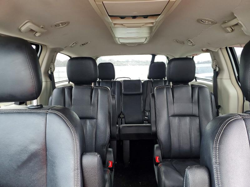 Photo 10 from auction – 2014 CHRYSLER TOWN & COU with VIN 2C4RC1BG2ER247371