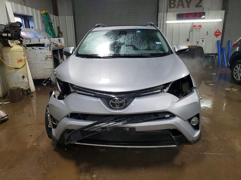 Photo 5 from auction – 2018 TOYOTA RAV4 ADVEN with VIN 2T3WFREV3JW424531