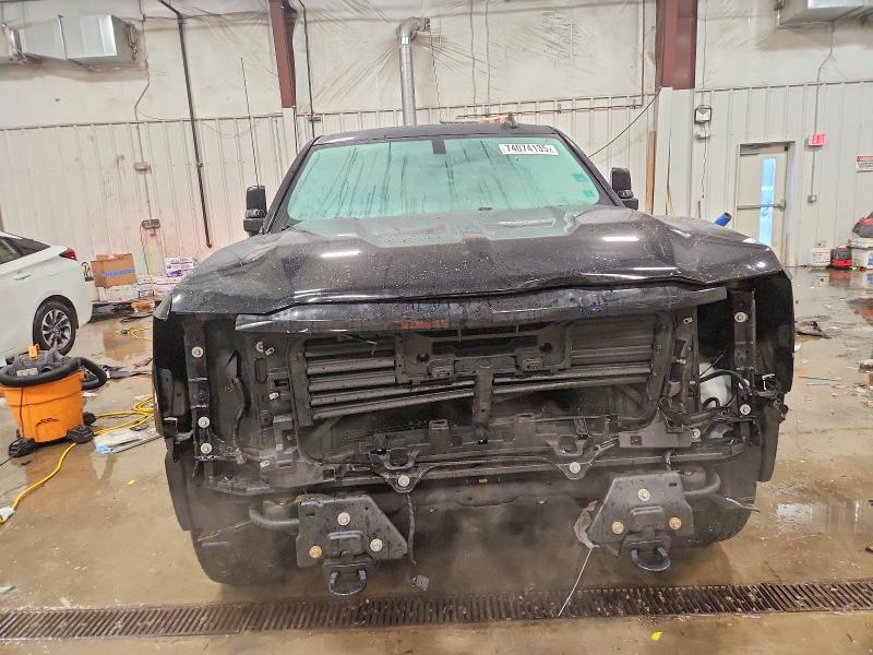 Photo 5 from auction – 2018 CHEVROLET SILVERADO with VIN 3GCUKSEJ1JG417620