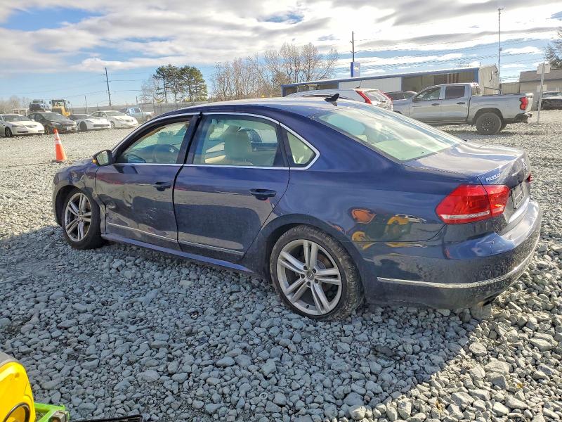 Foto 2 de la subasta – 2015 VOLKSWAGEN PASSAT con VIN 1VWCS7A35FC018880