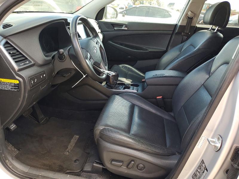 Photo 7 from auction – 2017 HYUNDAI TUCSON with VIN KM8J33A28HU483878
