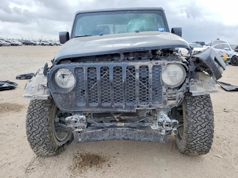 Photo 5 from auction – 2020 JEEP GLADIATOR with VIN 1C6HJTAG4LL160874