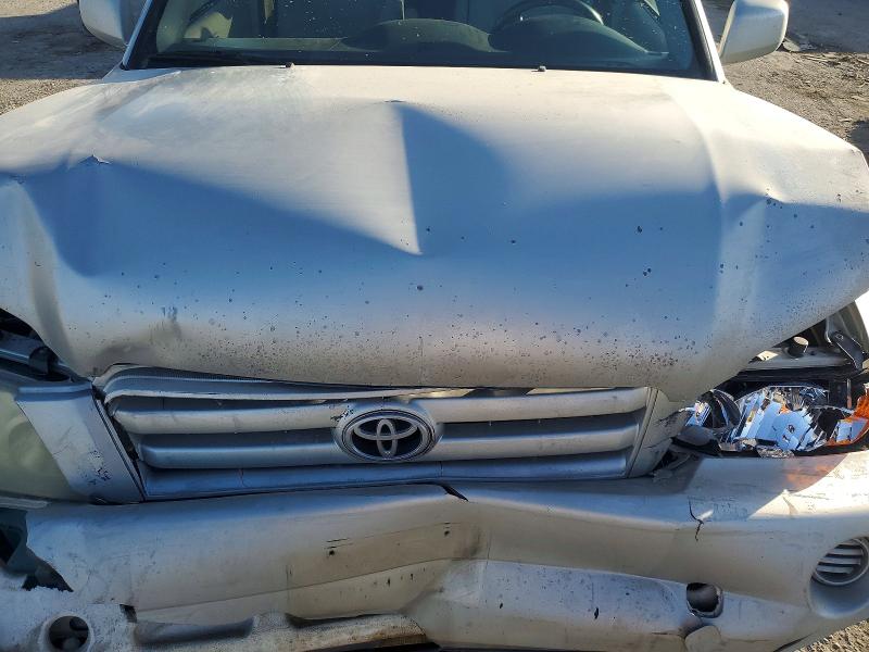 Photo 12 from auction – 2004 TOYOTA HIGHLANDER with VIN JTEDP21A940014030