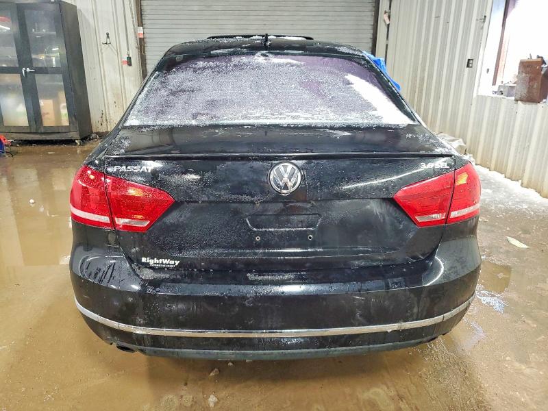 Photo 6 from auction – 2013 VOLKSWAGEN PASSAT SEL with VIN 1VWCM7A35DC148911