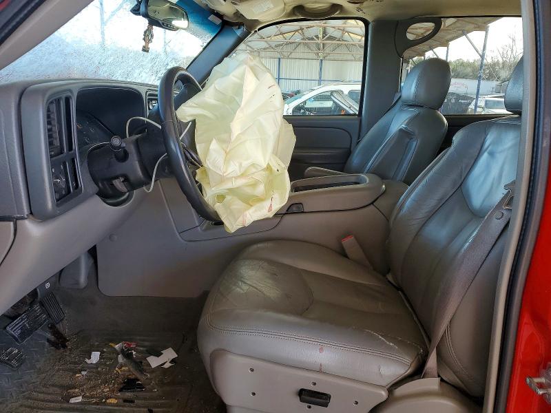 Photo 7 from auction – 2005 CHEVROLET AVALANCHE with VIN 3GNEC12Z05G277403