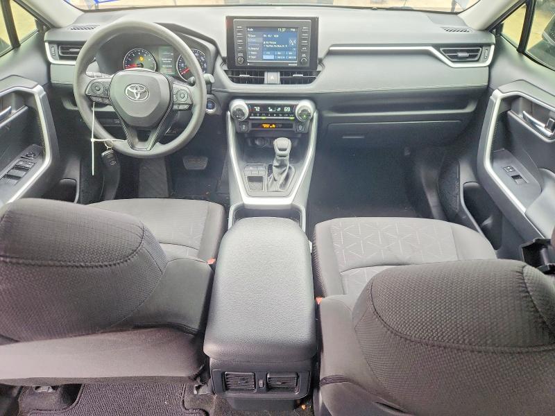 Photo 8 from auction – 2020 TOYOTA RAV4 XLE with VIN JTMW1RFV6LJ018290