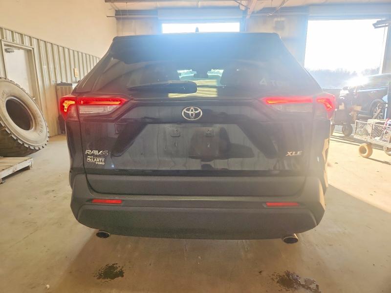 Photo 6 from auction – 2019 TOYOTA RAV4 with VIN JTMW1RFV3KD011164