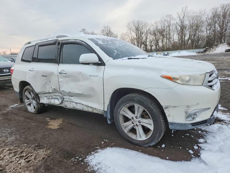 Photo 4 from auction – 2013 TOYOTA HIGHLANDER with VIN 5TDYK3EH7DS111483
