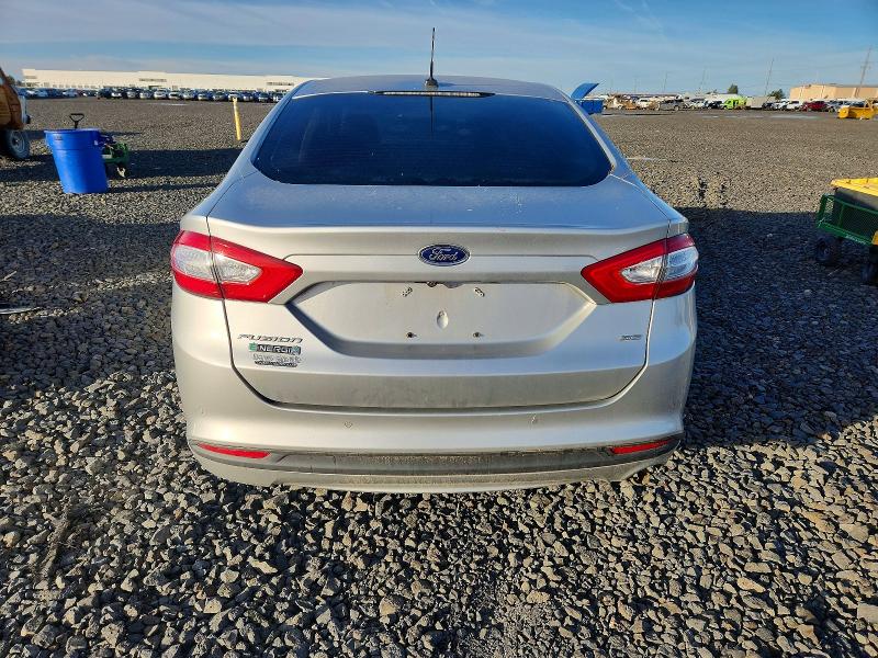 Photo 6 from auction – 2016 FORD FUSION SE with VIN 3FA6P0PU7GR320740