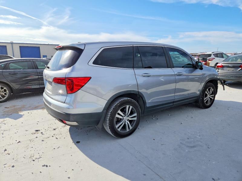 Photo 3 from auction – 2017 HONDA PILOT EX with VIN 5FNYF6H34HB054689