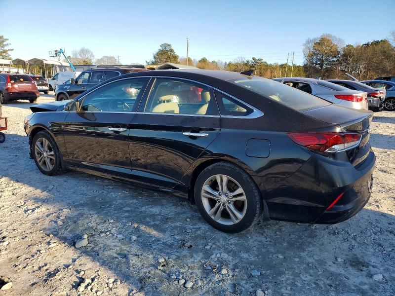 Photo 2 from auction – 2019 HYUNDAI SONATA with VIN 5NPE34AF0KH729032