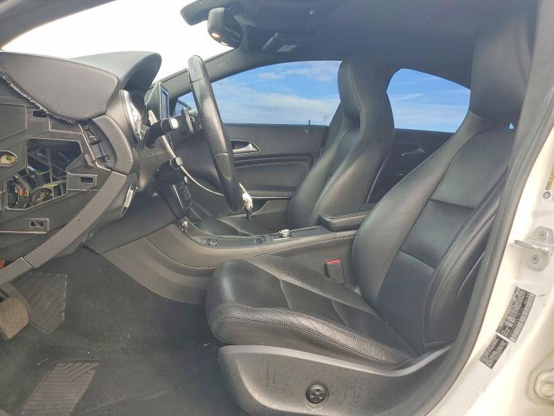 Photo 7 from auction – 2014 MERCEDES-BENZ CLA 250 with VIN WDDSJ4EB4EN106166