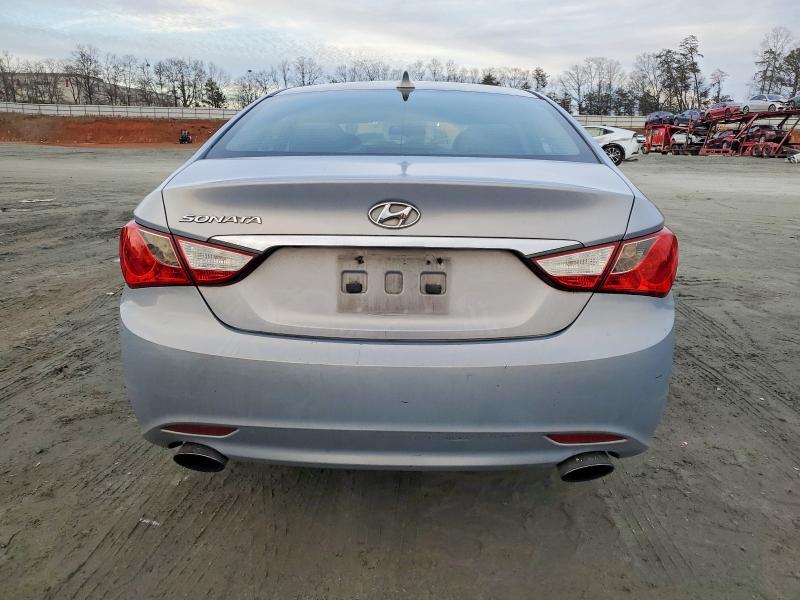Photo 6 from auction – 2011 HYUNDAI SONATA SE with VIN 5NPEC4ACXBH230650