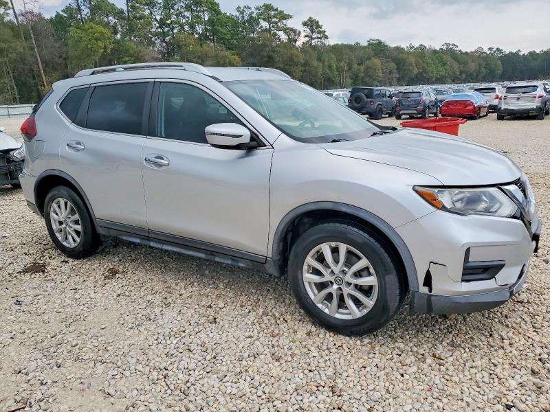 Photo 4 from auction – 2018 NISSAN ROGUE S with VIN KNMAT2MT8JP569358