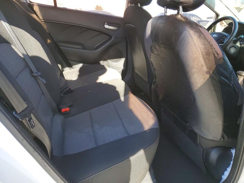 Photo 10 from auction – 2014 KIA FORTE with VIN KNAFX4A6XE5201623