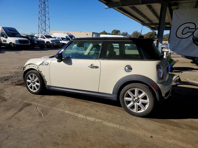 Photo 2 from auction – 2013 MINI COOPER with VIN WMWSV3C59DT394022