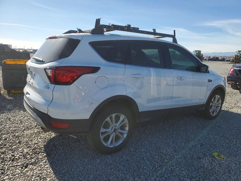 Photo 3 from auction – 2019 FORD ESCAPE with VIN 1FMCU9GD2KUB78692