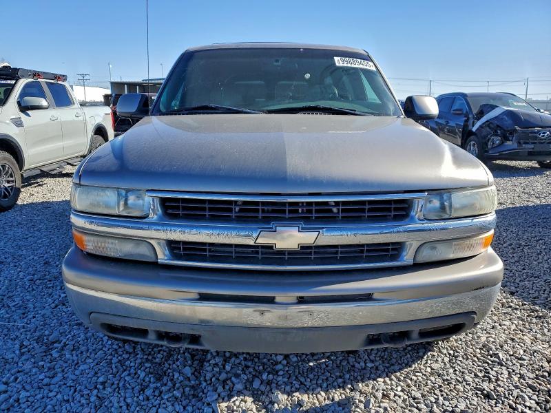 Photo 5 from auction – 2001 CHEVROLET SUBURBAN K with VIN 3GNFK16T81G146744