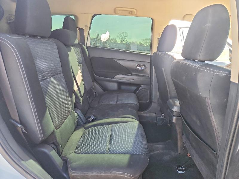 Photo 11 from auction – 2017 MITSUBISHI OUTLANDER with VIN JA4AD3A37HZ013445