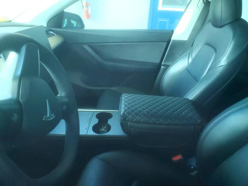 Photo 7 from auction – 2021 TESLA MODEL Y with VIN 5YJYGDEE1MF123873