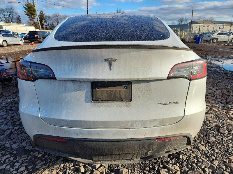 Photo 6 from auction – 2022 TESLA MODEL Y with VIN 7SAYGDEF5NF461967