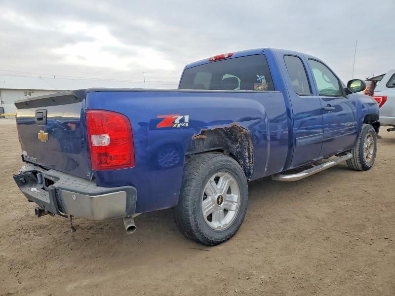 Photo 3 from auction – 2013 CHEVROLET SILVERADO with VIN 1GCRKSE75DZ345285
