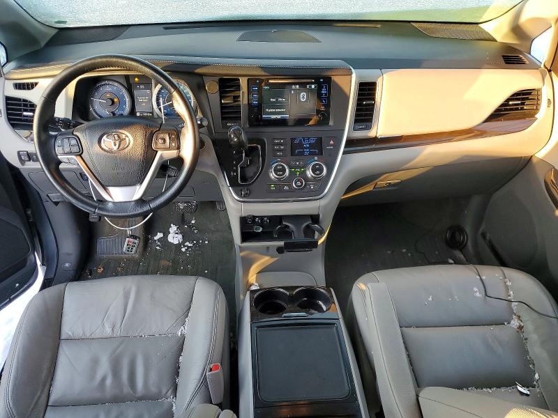 Photo 8 from auction – 2015 TOYOTA SIENNA XLE with VIN 5TDYK3DC2FS601242