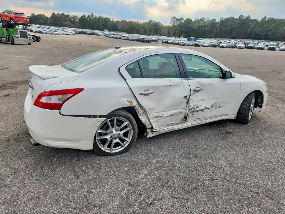 Photo 3 from auction – 2010 NISS MAXIMA with VIN 1N4AA5AP8AC818043