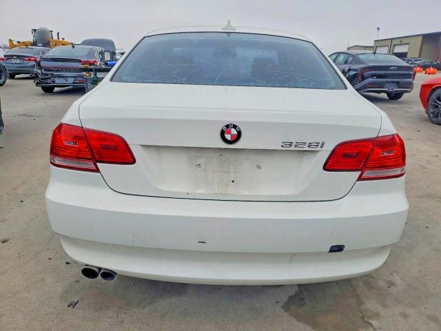 Zdjęcie 6 z aukcji – 2010 BMW 328 z VIN WBAWC3C58AP470471