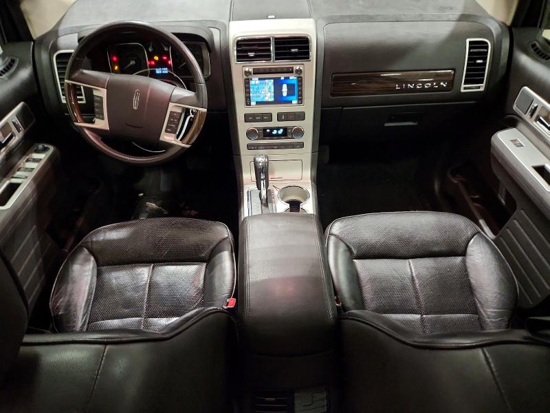 Photo 8 from auction – 2010 LINCOLN MKX with VIN 2LMDJ8JC1ABJ01425