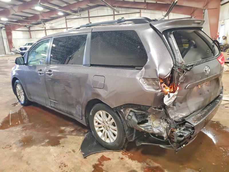 Photo 2 from auction – 2014 TOYOTA SIENNA with VIN 5TDYK3DC3ES497326