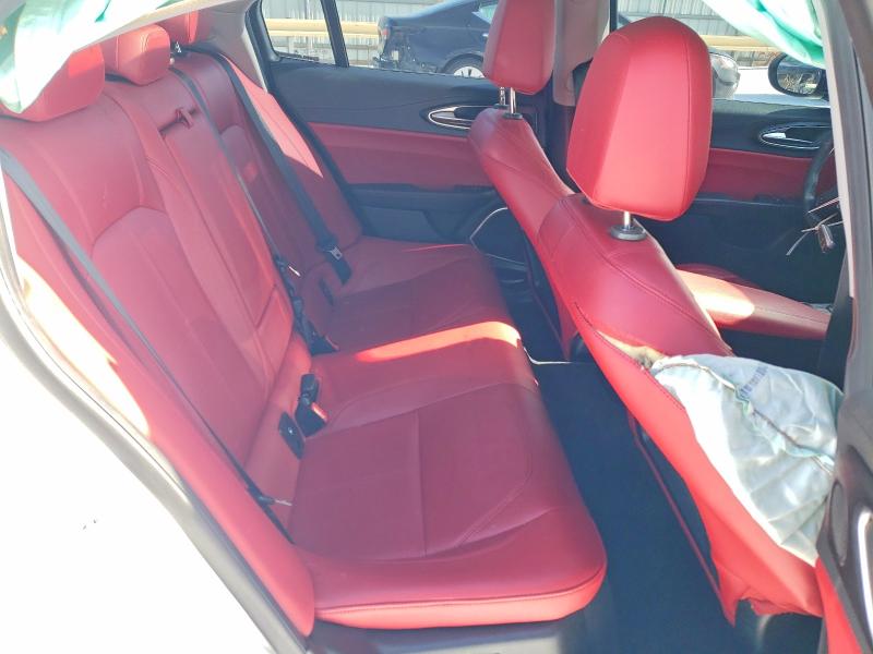 Photo 10 from auction – 2018 ALFA ROMEO GIULIA Q4 with VIN ZARFAEDN1J7592338