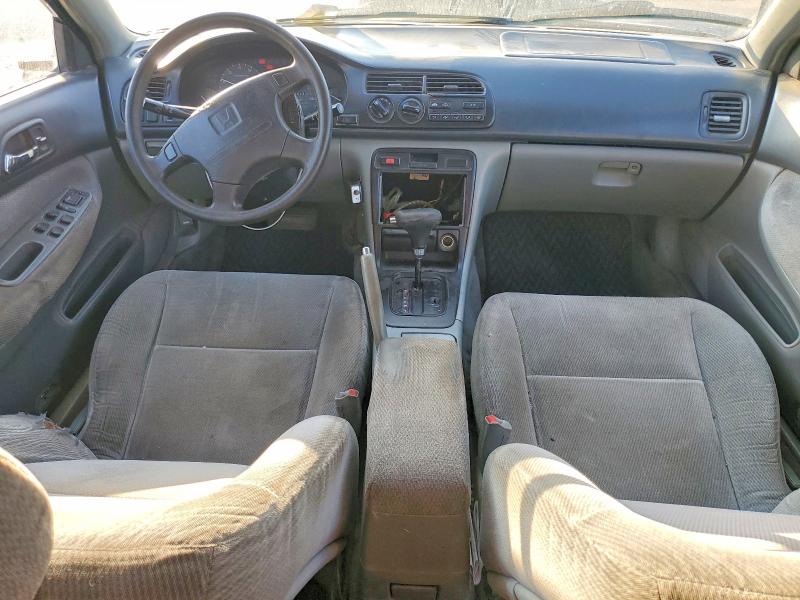 Photo 8 from auction – 1996 HONDA ACCORD with VIN 1HGCD5635TA064339