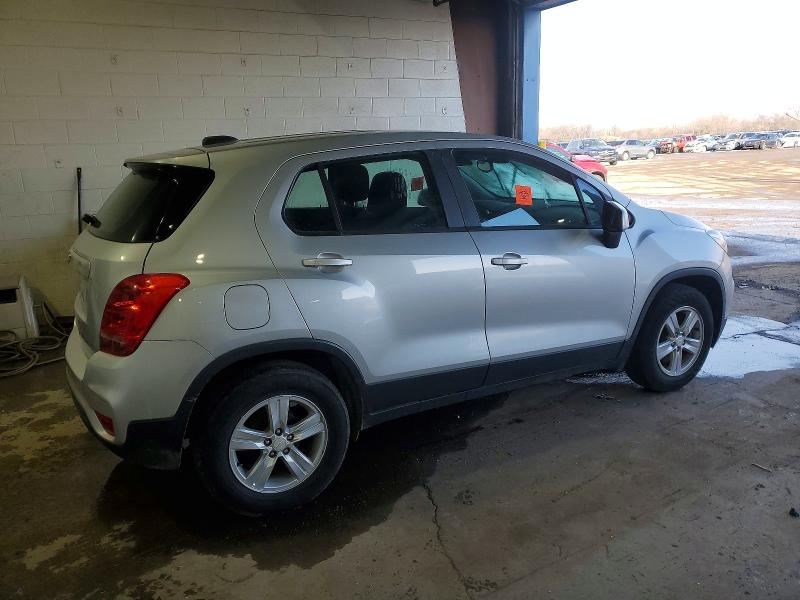 Photo 3 from auction – 2019 CHEVROLET TRAX LS with VIN 3GNCJKSB4KL377156