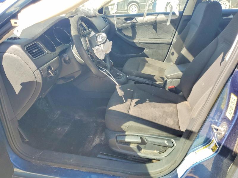Photo 7 from auction – 2015 VOLKSWAGEN JETTA with VIN 3VWD17AJ9FM353757