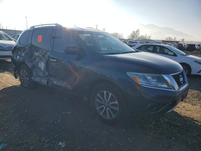 Photo 4 from auction – 2013 NISSAN PATHFINDER with VIN 5N1AR2MM9DC670925