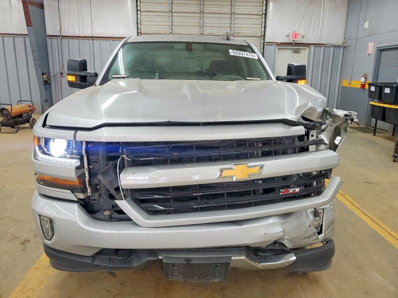 Photo 5 from auction – 2018 CHEVROLET SILVERADO with VIN 3GCUKREC8JG474990