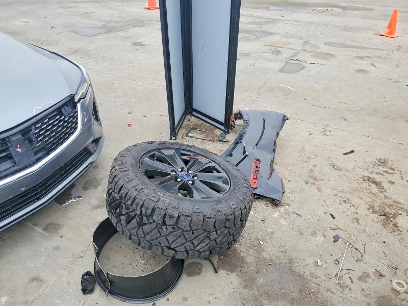 Photo 12 from auction – 2019 FORD F150 with VIN 1FTEW1E44KFA79372