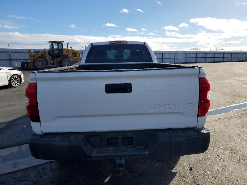 Photo 6 from auction – 2018 TOYOTA TUNDRA with VIN 5TFTY5F10JX009891