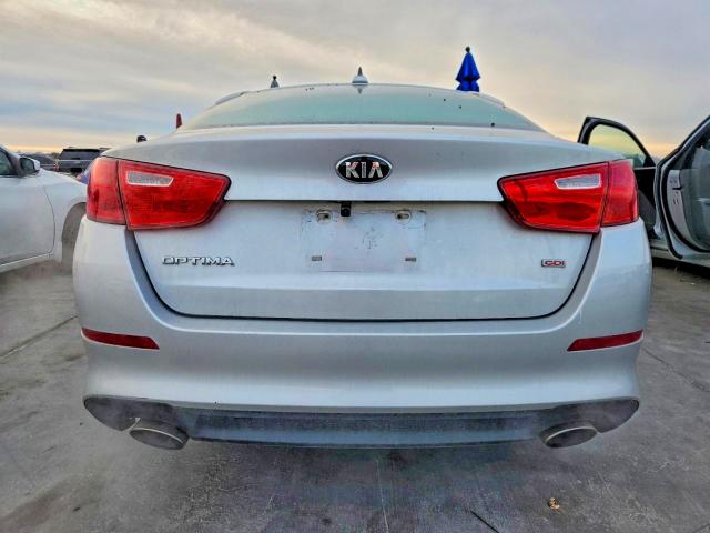 Photo 6 from auction – 2015 KIA OPTIMA LX with VIN 5XXGM4A72FG402812