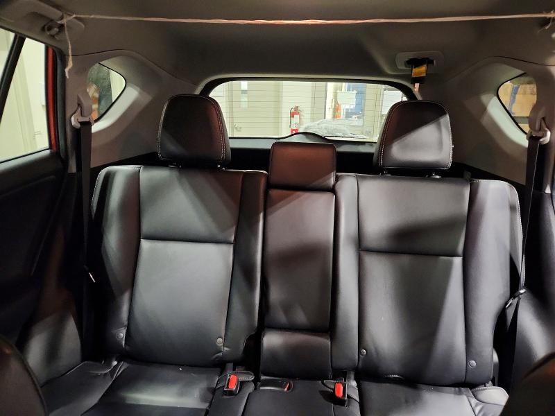 Photo 10 from auction – 2016 TOYOTA RAV4 LIMIT with VIN 2T3DFREVXGW437700