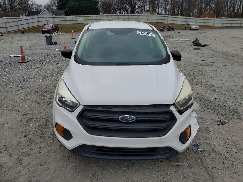 Photo 5 from auction – 2017 FORD ESCAPE with VIN 1FMCU0F71HUE38175