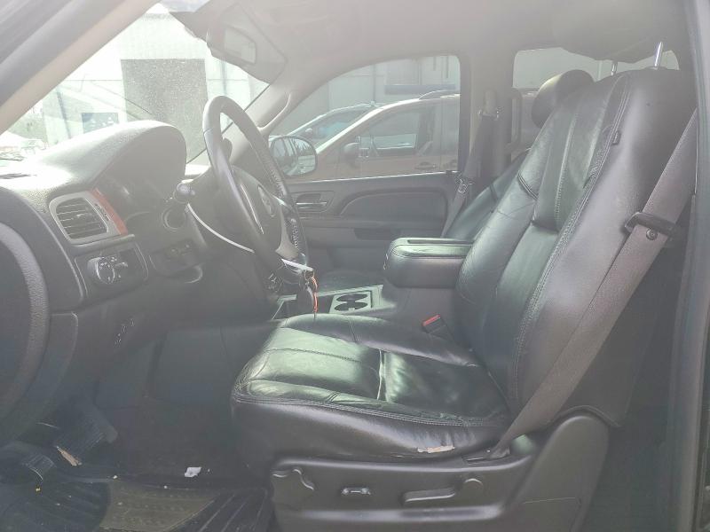 Photo 7 from auction – 2011 CHEVROLET TAHOE with VIN 1GNSCBE05BR279262