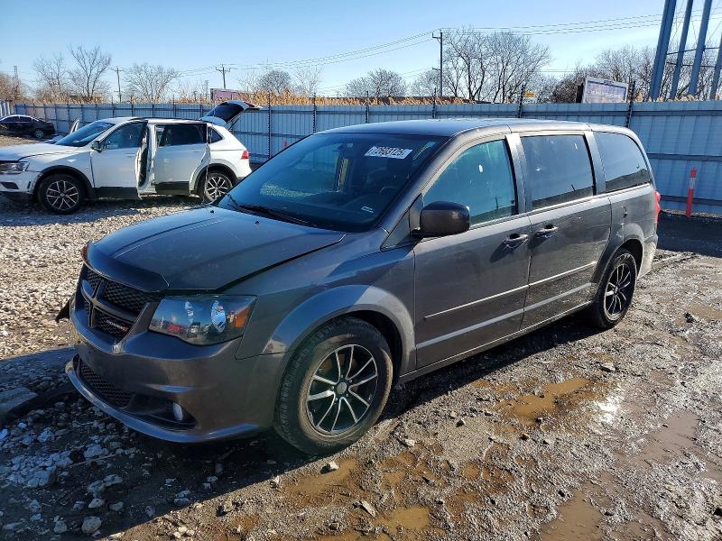 DODGE GRAND CARA 2016 مع رقم تعريف المركبة 2C4RDGCG8GR320213 - صورة من المزاد