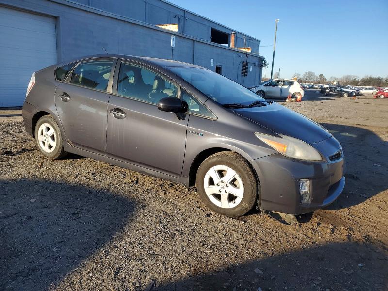 صورة رقم 4 من المزاد - 2011 TOYOTA PRIUS مع VIN JTDKN3DU7B0316443