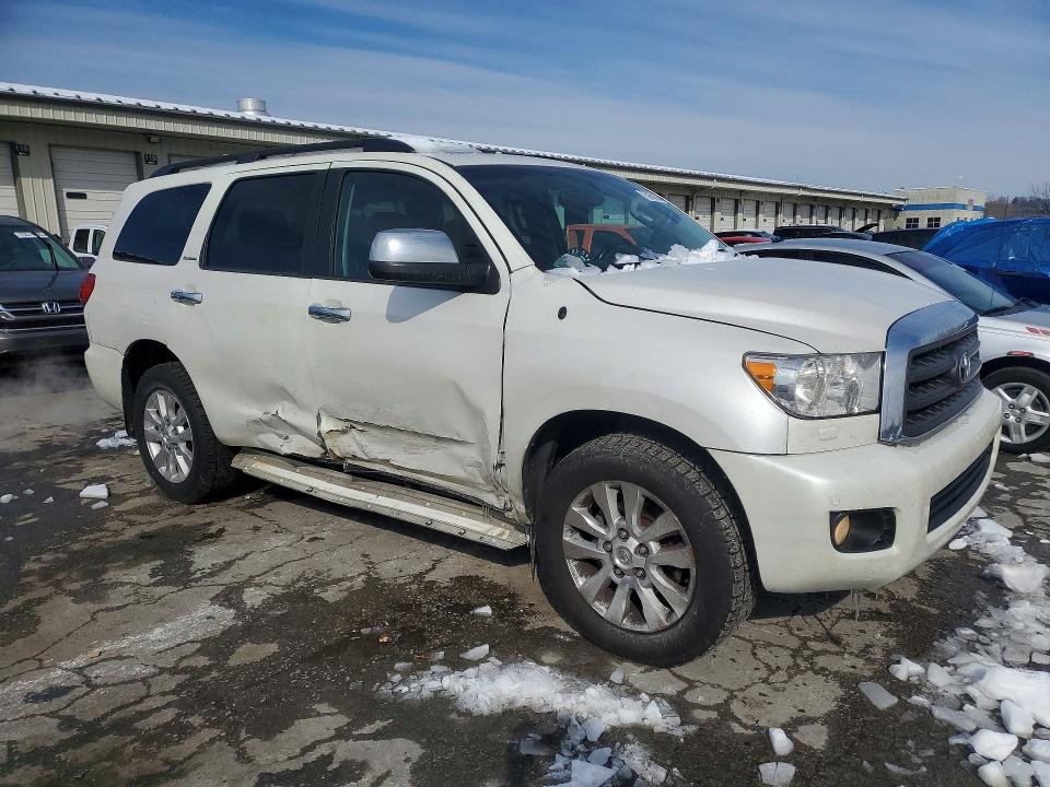 Photo 4 from auction – 2017 TOYOTA SEQUOIA with VIN 5TDDW5G15HS155311
